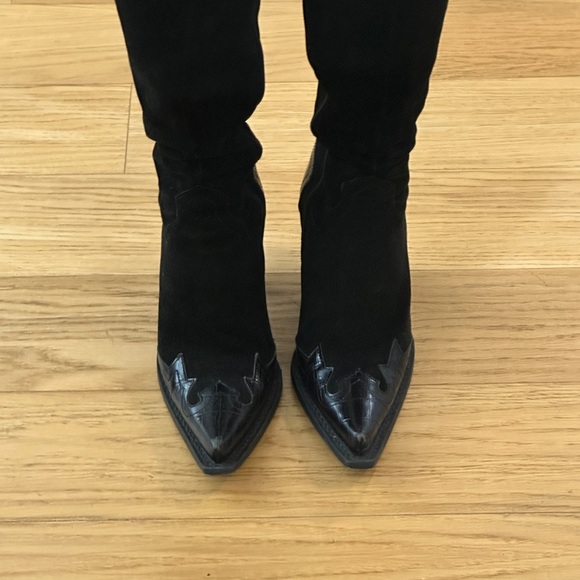 Boots - Picture 4 of 4